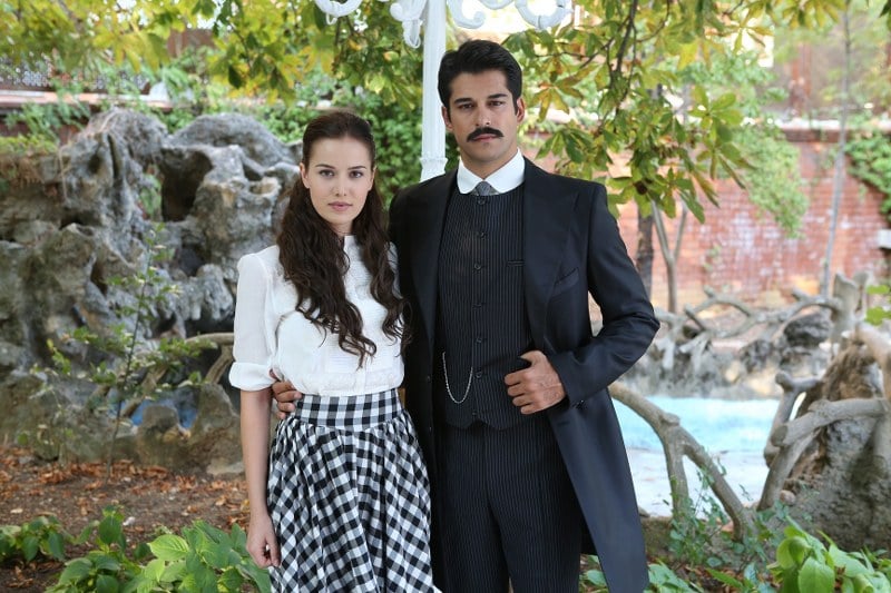 Photo Burak Özçivit, Fahriye Evcen