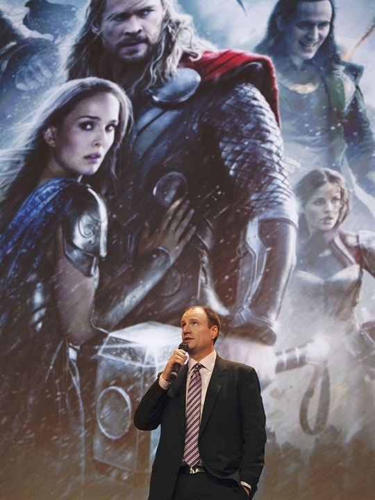 Thor : Le Monde des ténèbres : Photo promotionnelle Kevin Feige, Tom Hiddleston