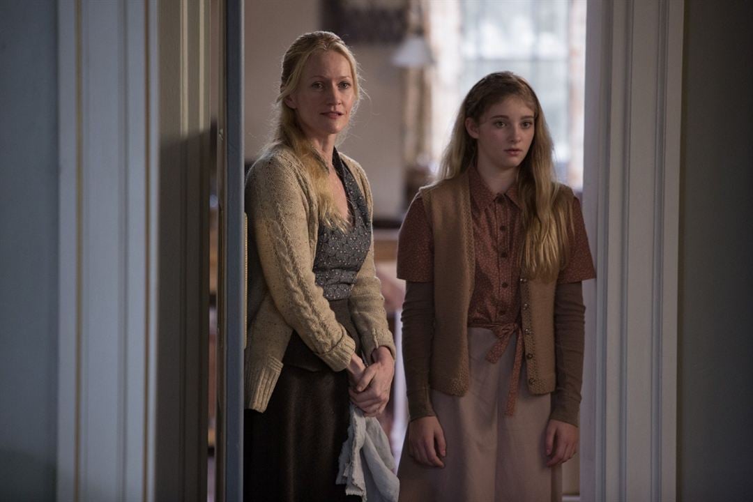 Hunger Games - L'embrasement : Photo Paula Malcomson, Willow Shields