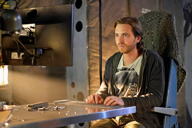 Nikita (2010) : Photo Aaron Stanford