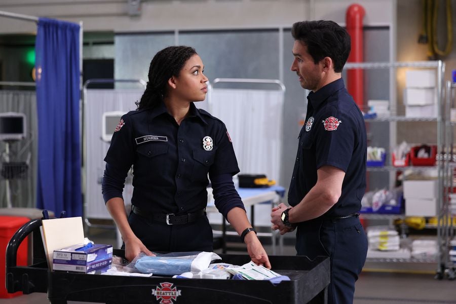 Grey's Anatomy : Station 19 : Photo Jay Hayden, Barrett Doss