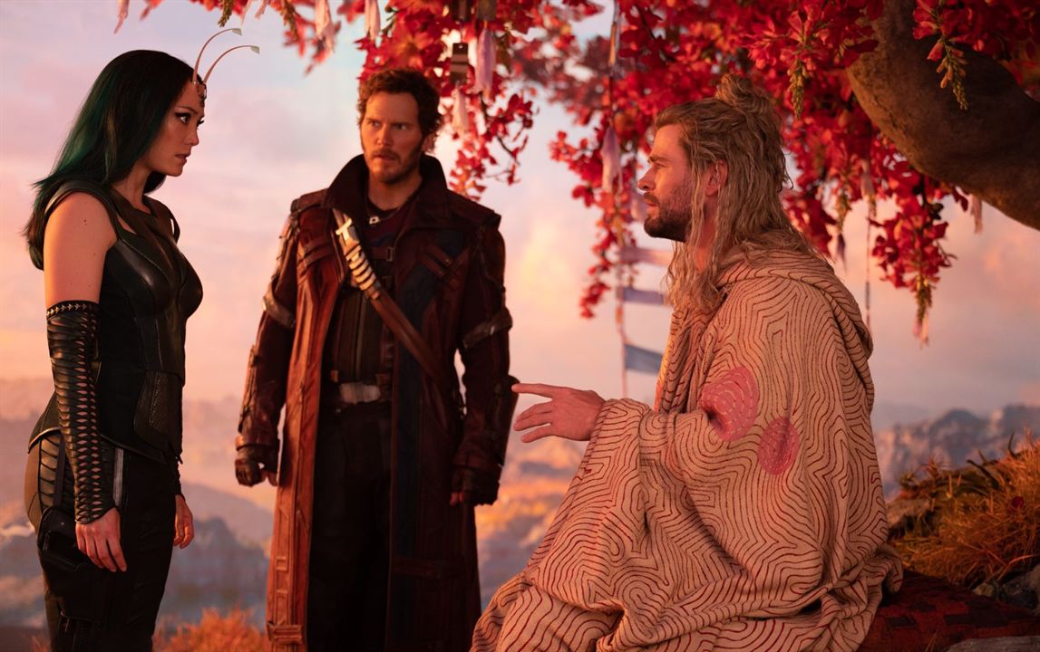 Thor: Love And Thunder : Photo Chris Pratt, Chris Hemsworth, Pom Klementieff