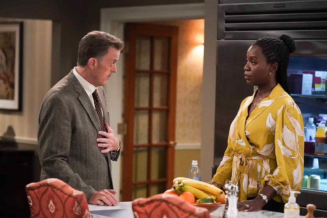 Photo de Folake Olowofoyeku Bob Hearts Abishola Photo Billy Gardell