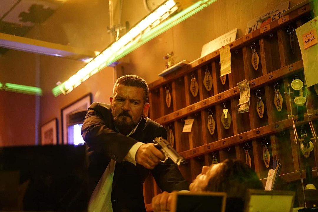 The Enforcer : Photo