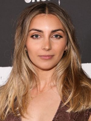 Photo de Emelia Hartford - Affiche Emelia Hartford - Photo 0 sur 1