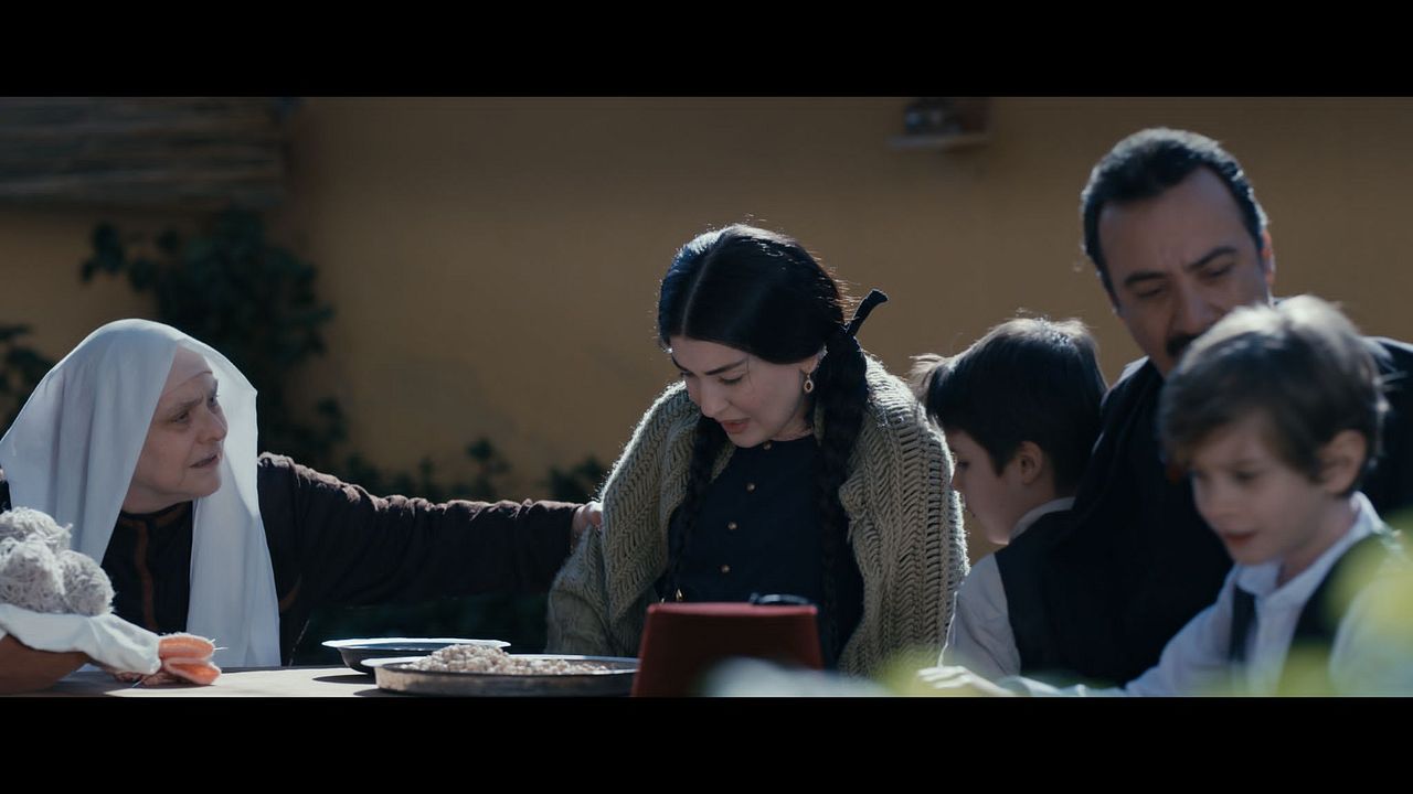 Zübeyde, Analar ve Oğullar : Photo