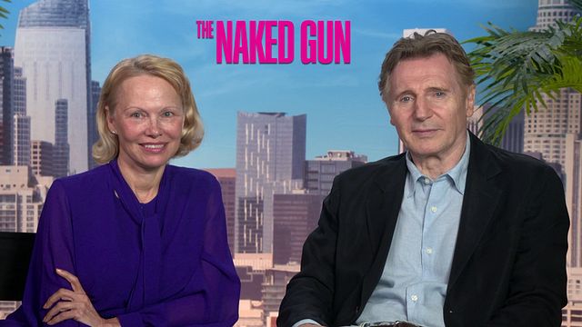 Liam Neeson et Pamela Anderson sont très drôles et ils nous parlent de leur plus gros fou rire lors du tournage de Y a-t-il un flic pour sauver le monde ?