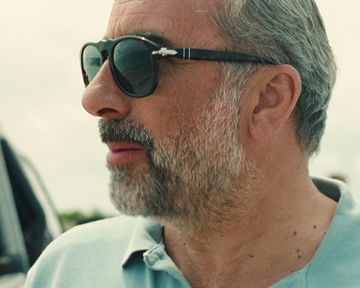 Sea, No Sex and Sun Bande-annonce