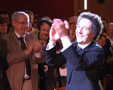 Merveilleux accueil du public cannois pour l'émouvant "Les Garçons et Guillaume, à table !" de Guillaumme Gallienne, présenté à la Quinzaine des Réalisateurs.