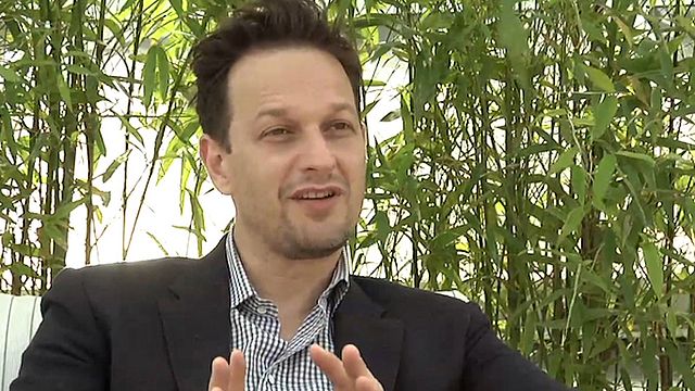 Josh Charles quitte le casting "The Good Wife" sans amertume aucune, ravi de pouvoir explorer de nouveaux univers et poursuivre son travail de réalisateur.