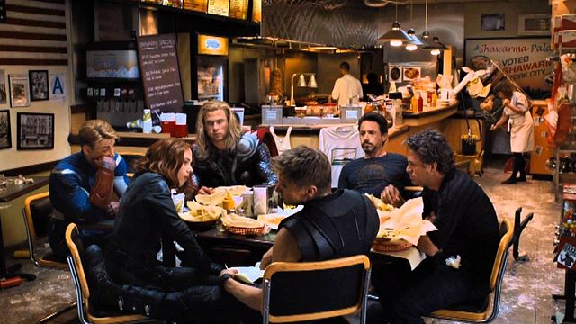 "Ben qu'est-ce que tu fais ? Je m'en vais, le film est fini... Oui mais c'est un Marvel !"