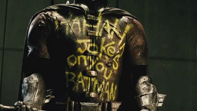 Robin pourrait apparaître dans Batman V Superman, Chris Columbus veut faire un Harry Potter 9, des news de X-Men : Apocalypse et Minecraft, James Bond fait le plein d'images inédites...