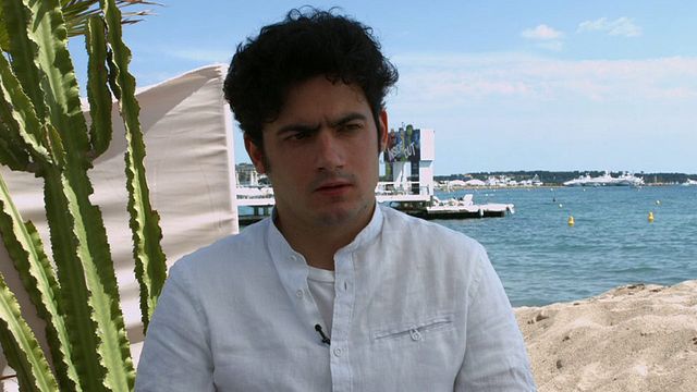 Ni le ciel, ni la terre, vu par son réalisateur Clément Cogitore, dont c'est le premier long métrage, et son interprète principal, Jérémie Rénier.