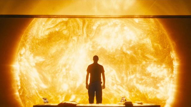 Une compilation des plans les plus étonnants de la carrière du cinéaste britannique, de 1994 à 2015.