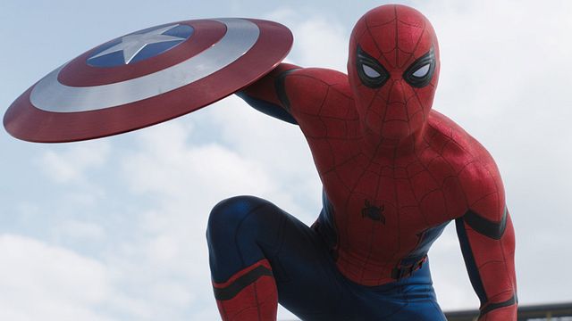 Après Tobey Maguire et Andrew Garfield, c'est Tom Holland qui prête ses traits à Spider-Man. Et il fait ses débuts dans "Captain America : Civil War", devant la caméra d'Anthony Russo et aux côtés de Don Cheadle, qui reviennent sur cette approche du personnage et son nouvel interprète.