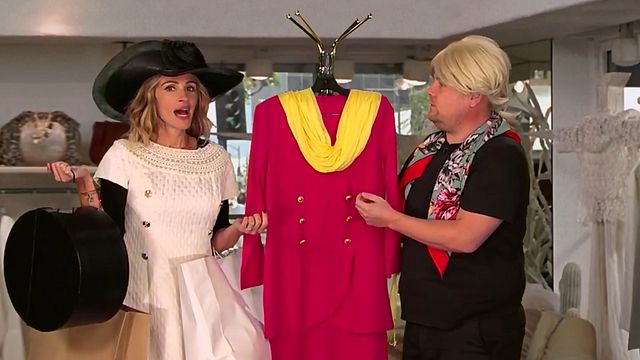 Mange, Prie, Aime, Closer, Pretty Woman, Valentine's Day, Joyeuse Fête des Mères... Elle revisite ses films au Late Late Show !