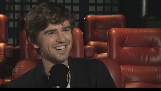 Actuellement à l'affiche de&nbsp;Good Doctor, dont la saison 2 vient tout juste de reprendre sur TF1, le comédien&nbsp;Freddie Highmore&nbsp;a pris soin de commenter pour AlloCiné quelques éléments incongrus ou méconnus de sa carrière...