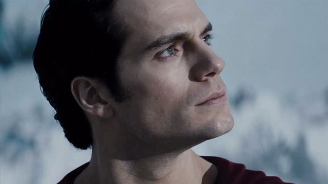 Superman est de retour sur grand écran dans Man of Steel. L’homme d’acier venant de la planète Kyrpton, le personnage amène inévitablement à se poser des questions sur l’existence de la vie ailleurs dans l’univers. Les extra-terrestres existent-ils ? Réponse avec Hervé Cottin, astrochimiste au Laboratoire interuniversitaire des systèmes atmosphériques (LISA – Université Paris-Est Créteil Val de Marne (UPEC) / CNRS).
Production : 8 Art City