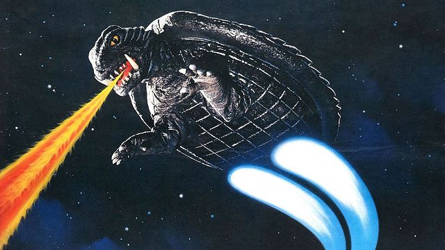 Au sommaire : Le film de la semaine : "Gamera et les 3 Super Women" - Rubrique "Bébête Show" : une sélection des monstres les plus ringards du kaiju eiga - L'extrait en trop : "Jeu fatal"