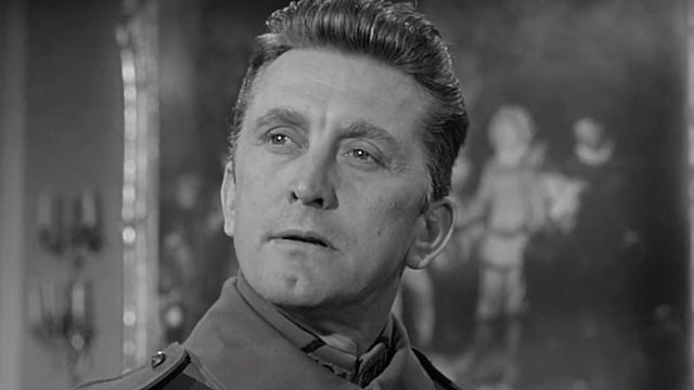 Les Sentiers de la gloire Bande-annonce