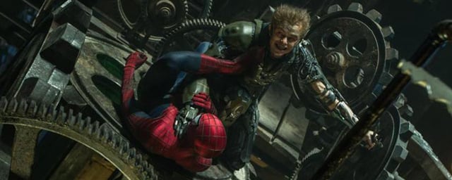 The Amazing Spider-Man 2 : le Bouffon Vert se dévoile en photo - Actus Ciné  - AlloCiné