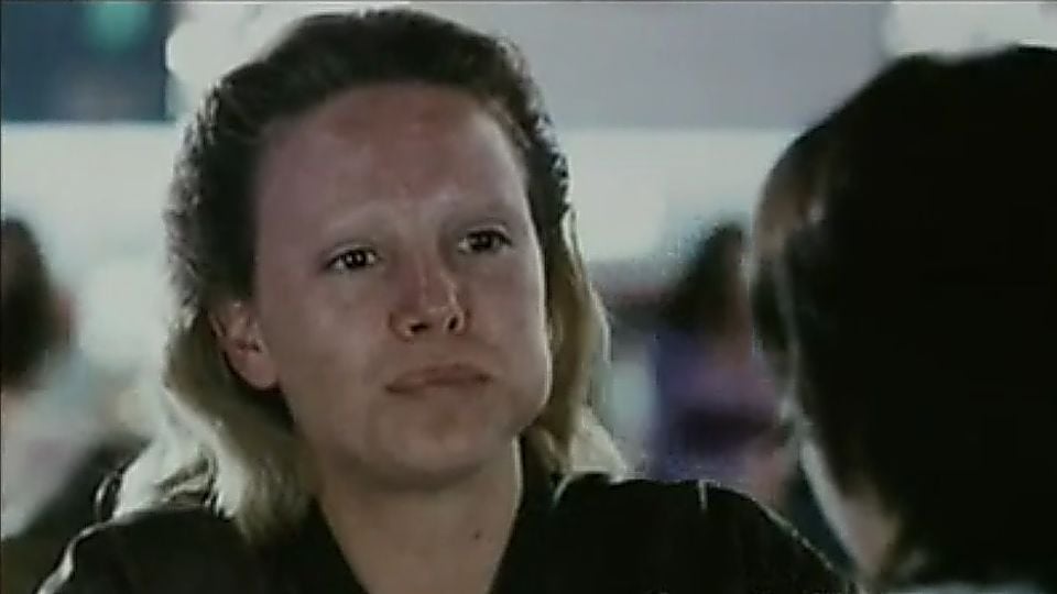 Trailer Du Film Monster Monster Bande Annonce Vo Allocine Aileen wuornos (theron) was a woman who survived a brutal and abusive childhood in michigan to become a. monster bande annonce vo